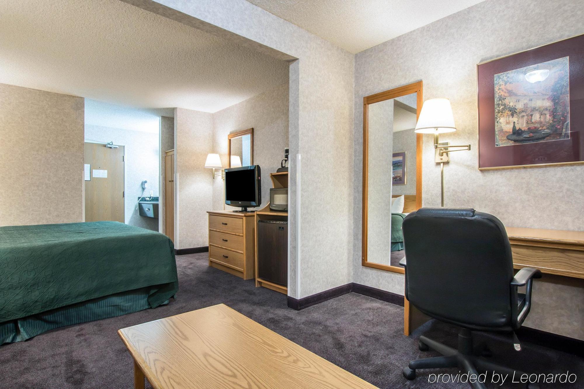 Quality Suites San Diego Otay Mesa Exterior photo